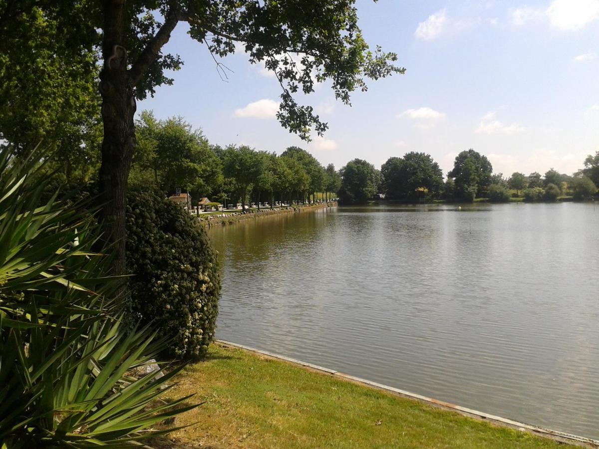 Camping Oaki Mesnard-la-Barotiere ภายนอก รูปภาพ